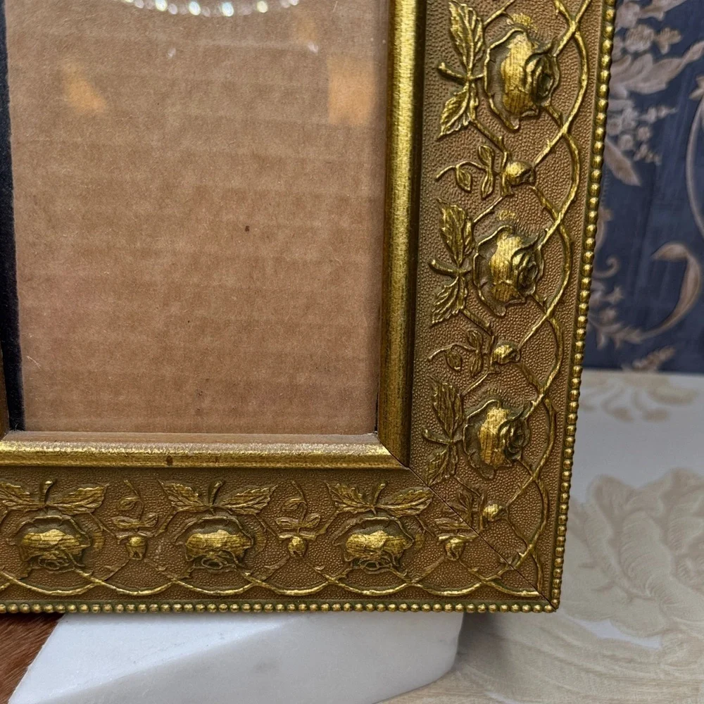 Vintage Estate Gold Ornate Floral Picture Wall Hanging Frame